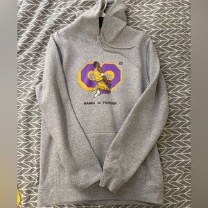 MIGHTYKILLERS Mamba Forever Kobe Bryant Grey Hoodie - Medium